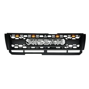 Решётка радиатора Nissan Patrol Y61 1998-2002 чёрная с ДХО "RANGER"